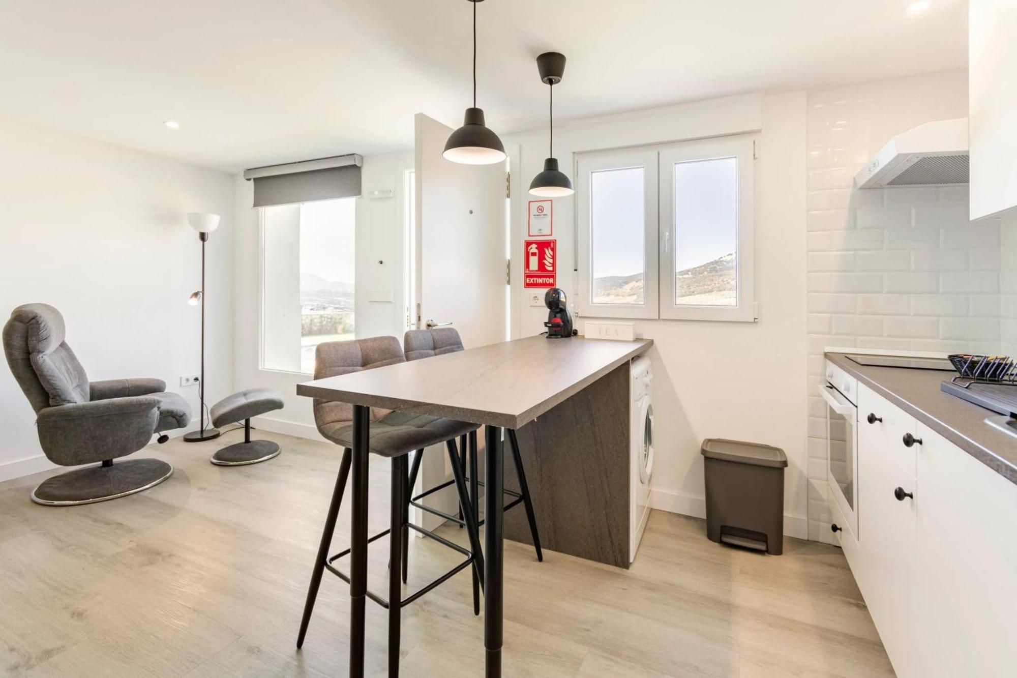 Apartment Charming In Prados 45 M² With Pool Málaga